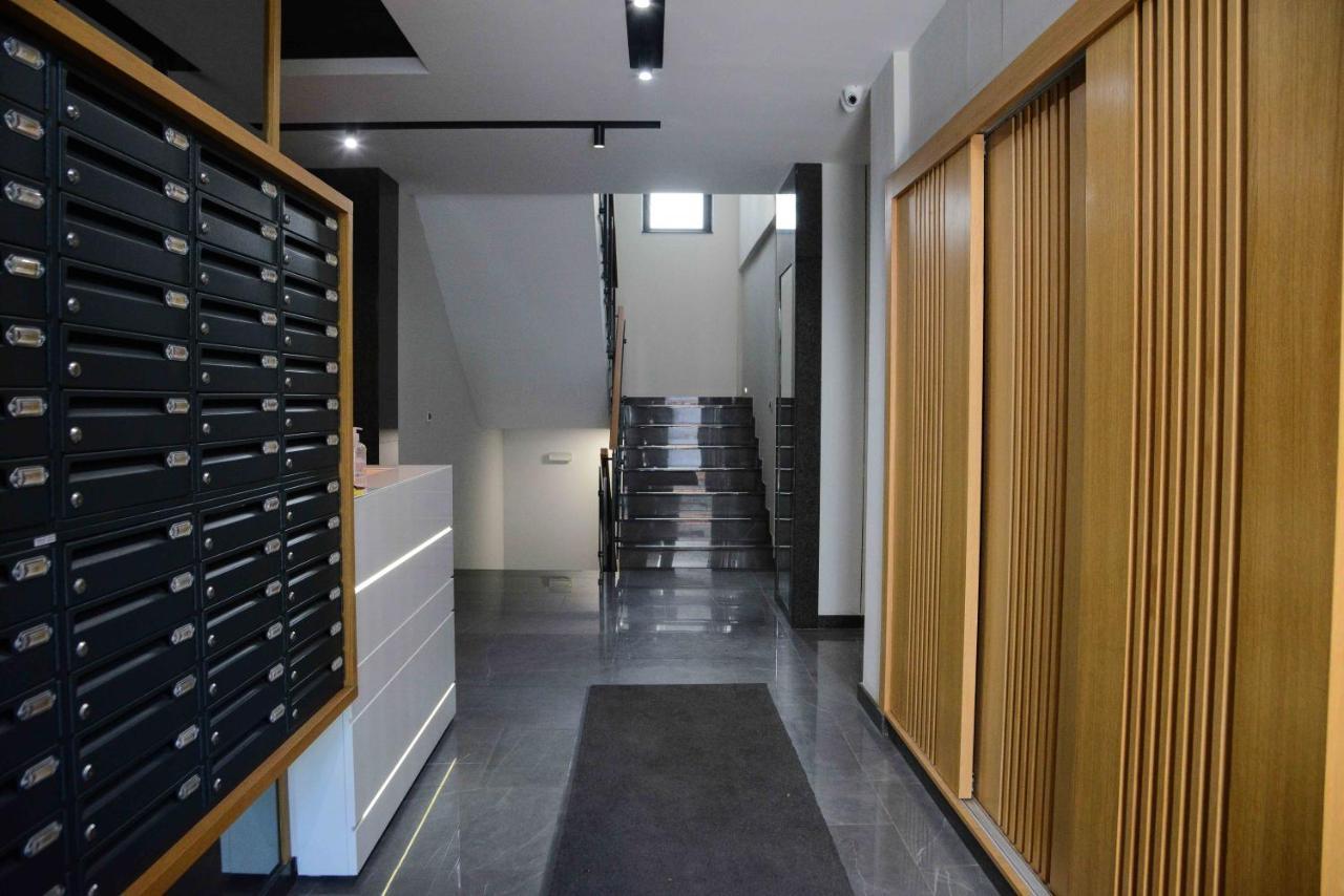 Tesla 70 Apartment With Secure Parking In The Garage Novi Sad Luaran gambar
